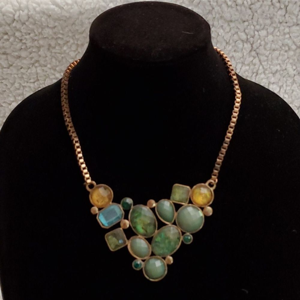 Costume Jeweled Necklace 